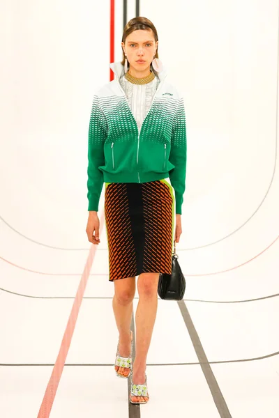 Look 8